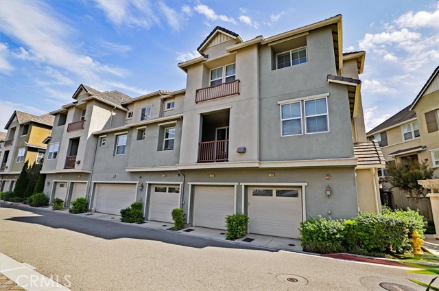 Detail Gallery Image 1 of 1 For 2084 Sheffield Dr, San Jose,  CA 95131 - 2 Beds | 2/1 Baths