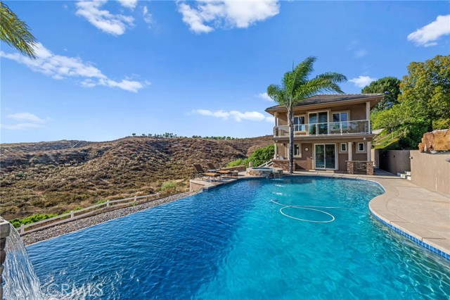 43845 Calle De Velardo, Temecula CA: https://media.crmls.org/medias/13488f3d-c184-433b-b20e-e7f9fd0f555f.jpg