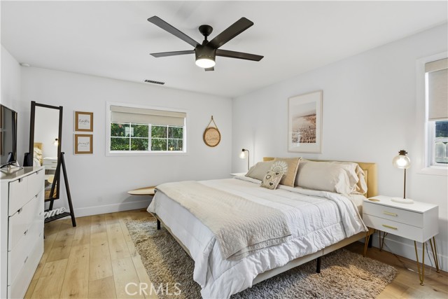 Detail Gallery Image 24 of 36 For 22637 Erwin St, Woodland Hills,  CA 91367 - 6 Beds | 5/1 Baths