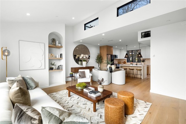 Detail Gallery Image 10 of 19 For 955 Everett St, Los Angeles,  CA 90026 - 2 Beds | 2/1 Baths