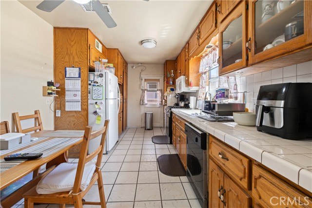 Detail Gallery Image 5 of 29 For 14609 Cavette, Baldwin Park,  CA 91706 - 4 Beds | 2 Baths