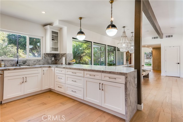 39 Shady Vista Road, Rolling Hills Estates, California 90274, 3 Bedrooms Bedrooms, ,2 BathroomsBathrooms,Residential,Sold,Shady Vista,SB22045162