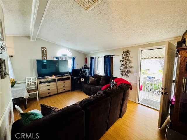 Detail Gallery Image 14 of 34 For 18540 Soledad Canyon Rd #27,  Canyon Country,  CA 91351 - 2 Beds | 2 Baths