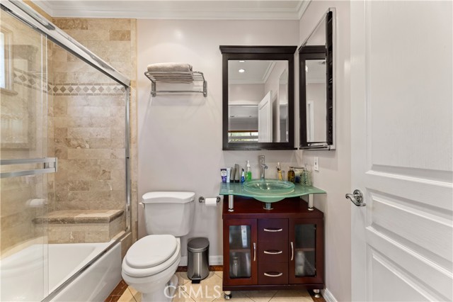 4811 Heaven Avenue, Woodland Hills CA: https://media.crmls.org/medias/134b0cf3-880d-4bc3-85e3-b4d98457e7eb.jpg