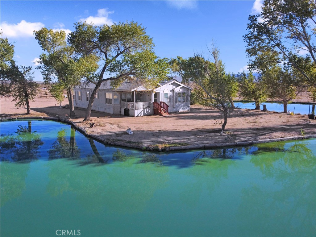 46909 Twin Lakes Drive