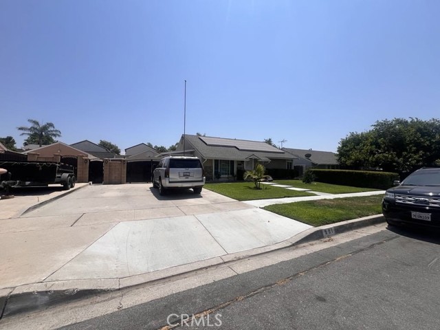 Detail Gallery Image 2 of 48 For 591 N Smoke Tree, Rialto,  CA 92376 - 3 Beds | 2 Baths