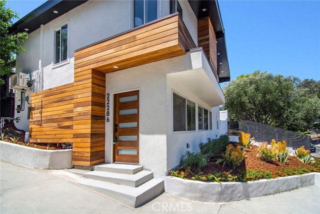 Detail Gallery Image 50 of 65 For 22284 Avenue San Luis, Woodland Hills,  CA 91364 - 6 Beds | 5/1 Baths