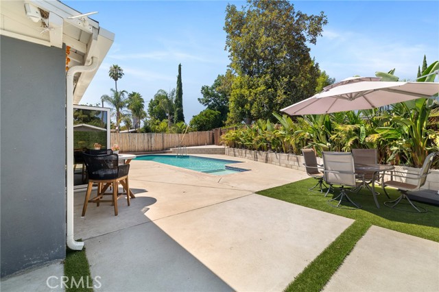 19945 Gresham Street, Northridge CA: https://media.crmls.org/medias/134c3227-f908-4c45-b19a-1886d4875718.jpg