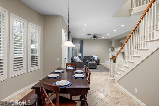 10 Spring Grove, Irvine CA: https://media.crmls.org/medias/134c510e-e181-4afc-bc44-4d02ff572b89.jpg