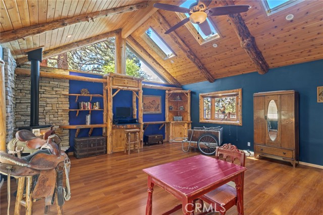 Detail Gallery Image 14 of 41 For 2160 Mariposa, Big Bear City,  CA 92314 - 3 Beds | 2 Baths