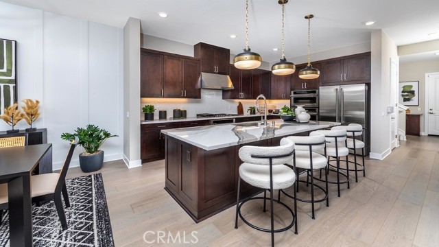 Detail Gallery Image 4 of 14 For 91 Interval, Irvine,  CA 92618 - 5 Beds | 4 Baths