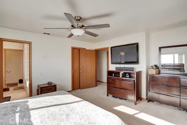 Image 41 of 68 For 43820 Dale Street
