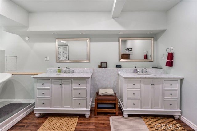 1372 Sequoia, Lake Arrowhead, CA 92352