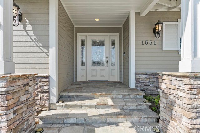 1551 Rainbow Drive, North Tustin CA: https://media.crmls.org/medias/134dfd3f-d4e3-4282-a233-4c6b3615ab8b.jpg