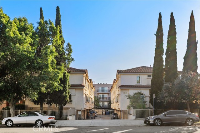 Detail Gallery Image 36 of 39 For 4838 Elmwood #7,  Los Angeles,  CA 90004 - 3 Beds | 3 Baths