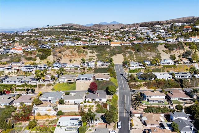 4101 Calle Mayo, San Clemente CA: https://media.crmls.org/medias/134f6e71-3767-4d88-bb72-b46e7d8e2deb.jpg