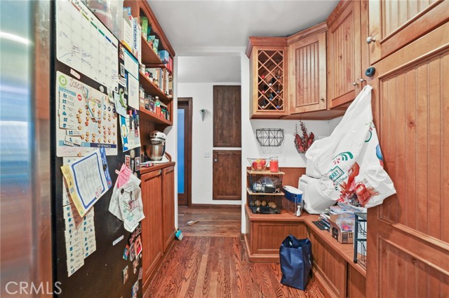 932 Coronado Avenue, Long Beach CA: https://media.crmls.org/medias/134f7f47-db1f-4bc0-9254-7532b1fb9a0b.jpg