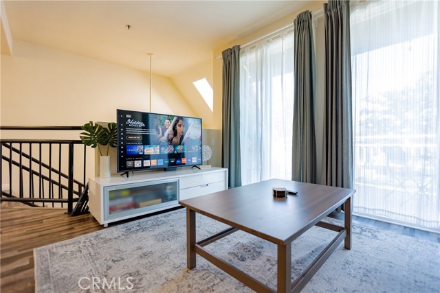Detail Gallery Image 2 of 34 For 801 S 2nd St #4,  Alhambra,  CA 91801 - 3 Beds | 2 Baths