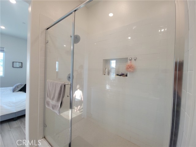 Detail Gallery Image 20 of 39 For 27078 Painted Sky Way, Valencia,  CA 91381 - 3 Beds | 2/1 Baths