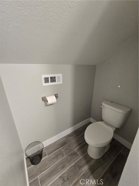 Image 13 of 20 For 136 Sheridan Street B