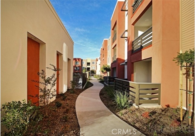 Detail Gallery Image 10 of 16 For 807 W Blaine St #203,  Riverside,  CA 92507 - 2 Beds | 2 Baths