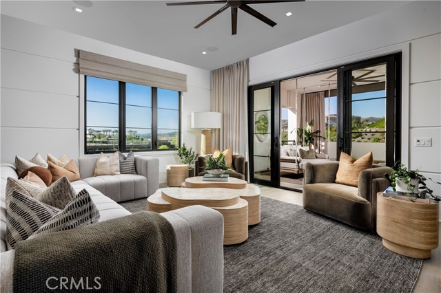 Detail Gallery Image 17 of 20 For 564 Peninsula, Irvine,  CA 92602 - 4 Beds | 4/1 Baths