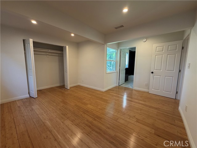 Detail Gallery Image 13 of 18 For 10563 Irma Ave, Tujunga,  CA 91042 - 3 Beds | 2 Baths