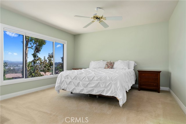 10 Via Berrendo, Rancho Santa Margarita CA: https://media.crmls.org/medias/135308f1-ad63-4796-b12f-071cc6633f7c.jpg