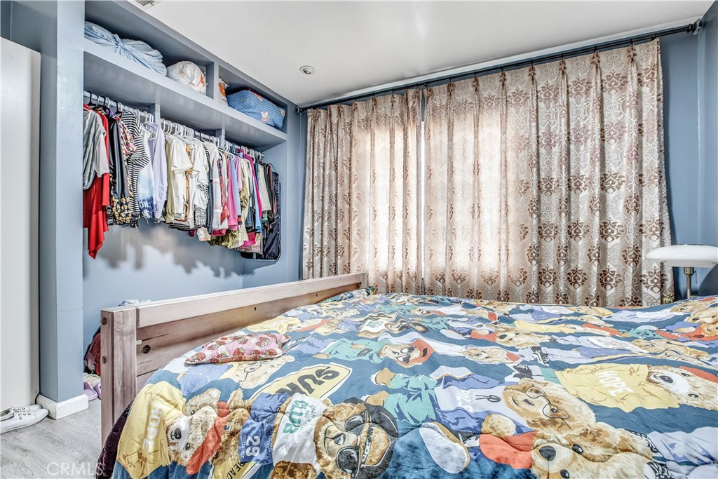 https://media.crmls.org/medias/135373f8-2256-4049-8680-fb38488954f5.jpg?preset=X-Large