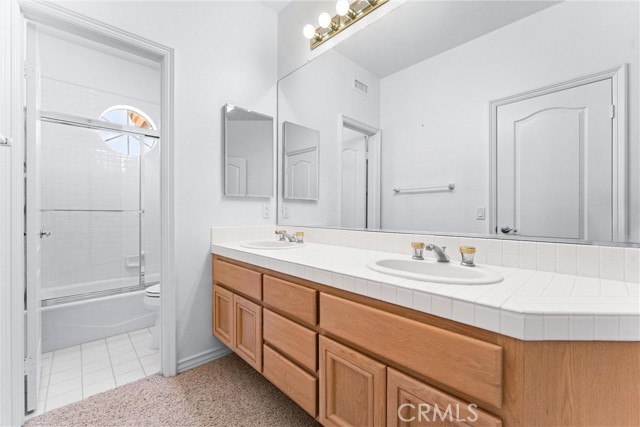 21881 Via Del Lago, Trabuco Canyon CA: https://media.crmls.org/medias/1354e06b-8cb1-4710-852e-261238917872.jpg