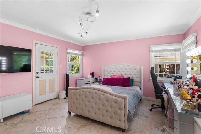 Detail Gallery Image 25 of 38 For 2741 E Glenoaks Bld, Glendale,  CA 91206 - 3 Beds | 2 Baths