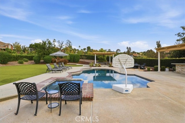 Detail Gallery Image 66 of 75 For 1956 Middle Creek, Riverside,  CA 92506 - 5 Beds | 4/1 Baths