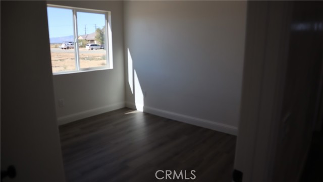 Detail Gallery Image 13 of 21 For 10408 Peach Ave, California City,  CA 93505 - 4 Beds | 3 Baths