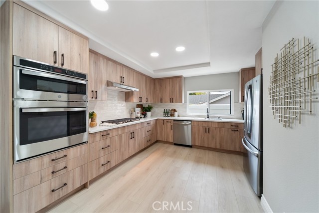 Detail Gallery Image 8 of 33 For 25981 Cordillera, Mission Viejo,  CA 92691 - 4 Beds | 3/1 Baths