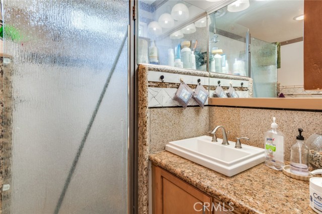 Detail Gallery Image 33 of 67 For 1417 N Kenmore Ave, Los Angeles,  CA 90027 - 7 Beds | 4 Baths