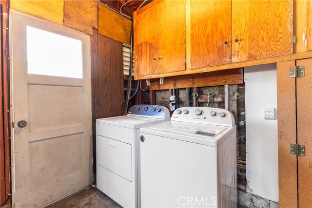 25265 Pana Court, Lake Forest CA: https://media.crmls.org/medias/1356f00c-ab5b-4d9a-8855-77509535dab6.jpg