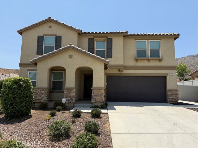 672 Suukat Court, San Jacinto CA: https://media.crmls.org/medias/1356fda5-c440-4d09-b818-42986990db6f.jpg