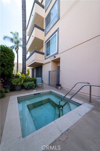 Detail Gallery Image 44 of 53 For 5224 Zelzah Ave #309,  Encino,  CA 91316 - 2 Beds | 2/1 Baths