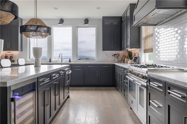 Detail Gallery Image 13 of 68 For 18804 Winnwood, Santa Ana,  CA 92705 - 5 Beds | 5 Baths