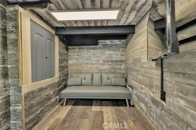 Detail Gallery Image 40 of 55 For 4256 Rosario Rd, Woodland Hills,  CA 91364 - 4 Beds | 2 Baths
