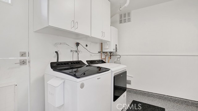 741 Marlin, Laguna Beach CA: https://media.crmls.org/medias/13586bc6-6972-4b63-adee-11d1a963d5c3.jpg