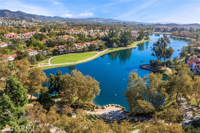 160 Via Lampara, Rancho Santa Margarita CA: https://media.crmls.org/medias/1358fcbf-482b-40b3-a8f5-e37fed3f7169.jpg