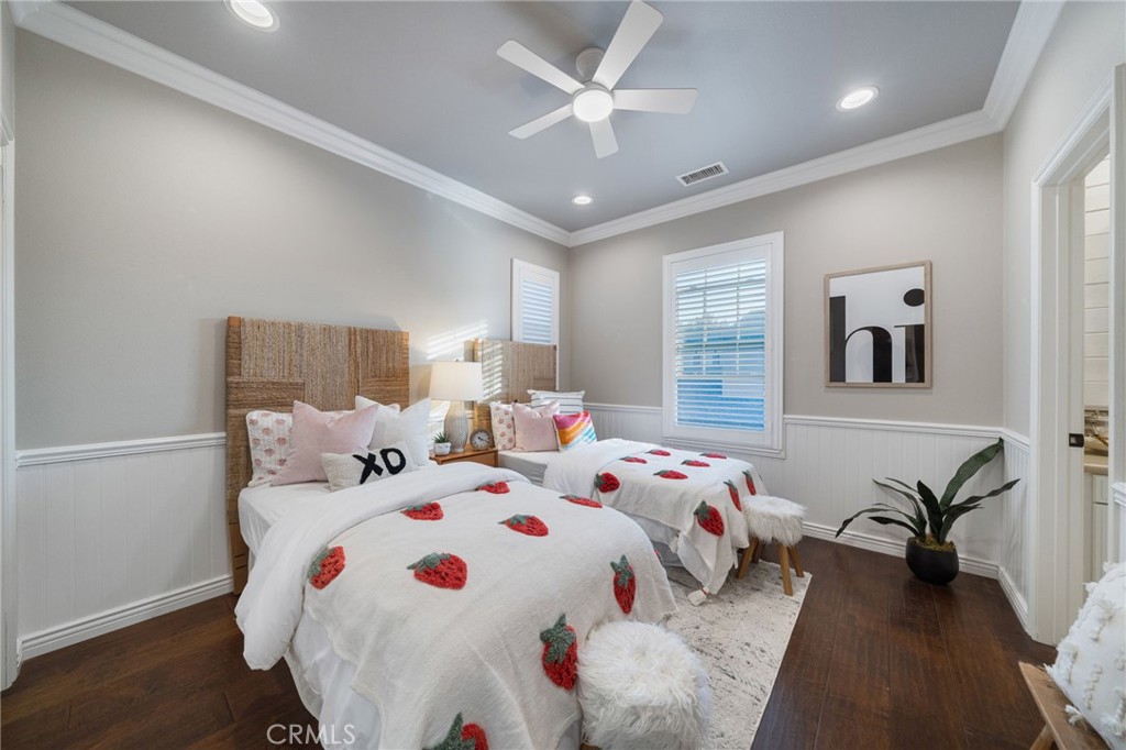 MLS #OC25250779 image #35