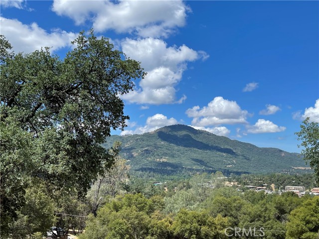 Detail Gallery Image 2 of 74 For 40733 Big Oak Flat, Oakhurst,  CA 93644 - 3 Beds | 2 Baths