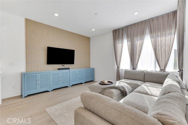 Detail Gallery Image 7 of 53 For 26712 Afton Ln, Valencia,  CA 91381 - 4 Beds | 3/1 Baths