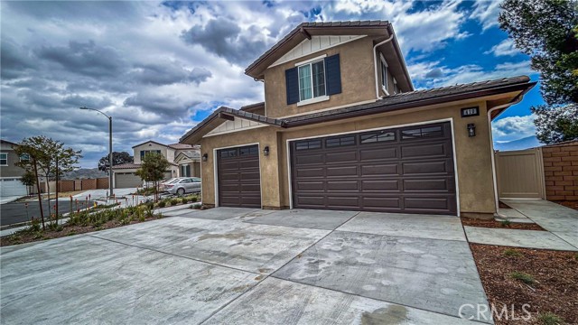 410 Harding Circle, Corona, CA 92879 Listing Photo  3