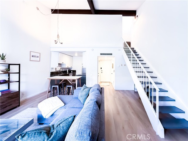 Detail Gallery Image 6 of 25 For 5460 White Oak Ave #C338,  Encino,  CA 91316 - 1 Beds | 1 Baths
