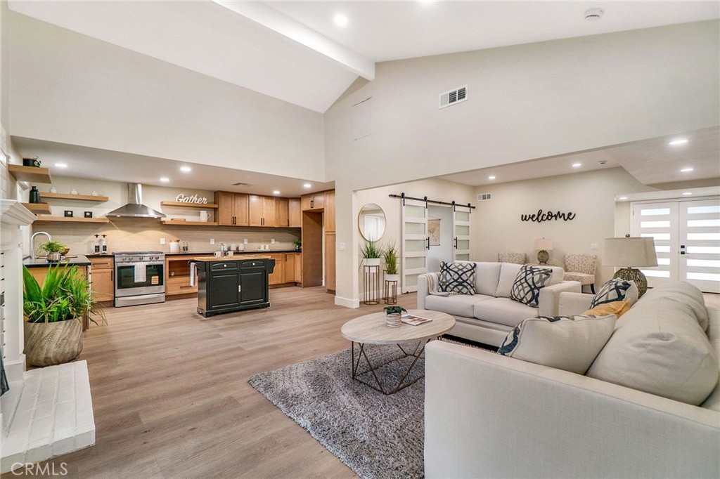 MLS #OC25260184 image #41