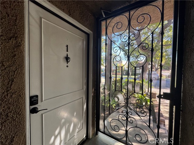 Detail Gallery Image 19 of 26 For 3219 Colorado, Santa Monica,  CA 90404 - 2 Beds | 2 Baths