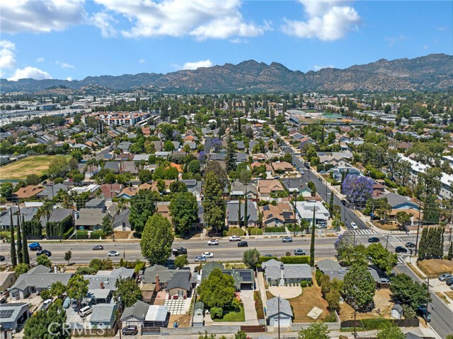 Image 34 of 35 For 10040 Mason Avenue